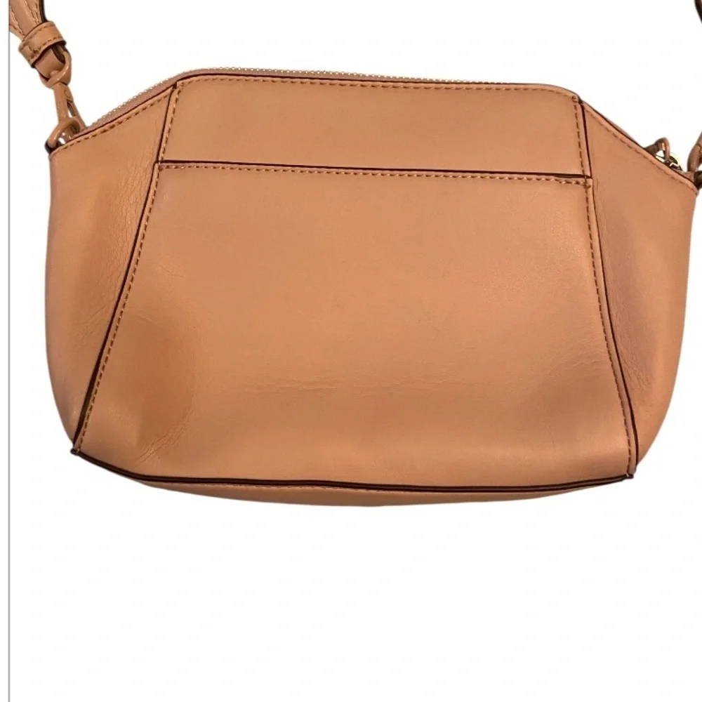 EUC DKNY Peyton Camera Bag in Rose Water Pink